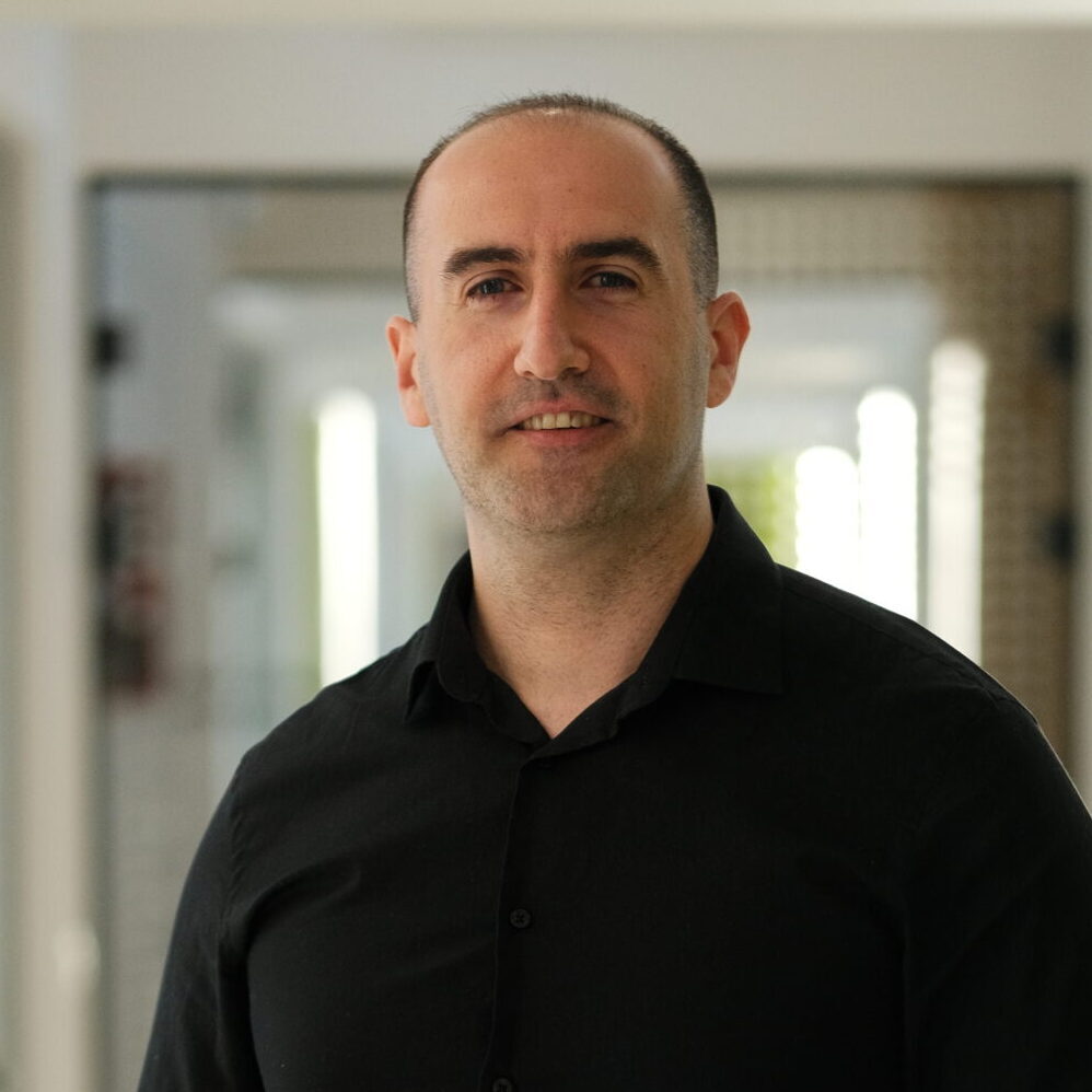 Mladen Vuksanovic Mladen Vuksanovic